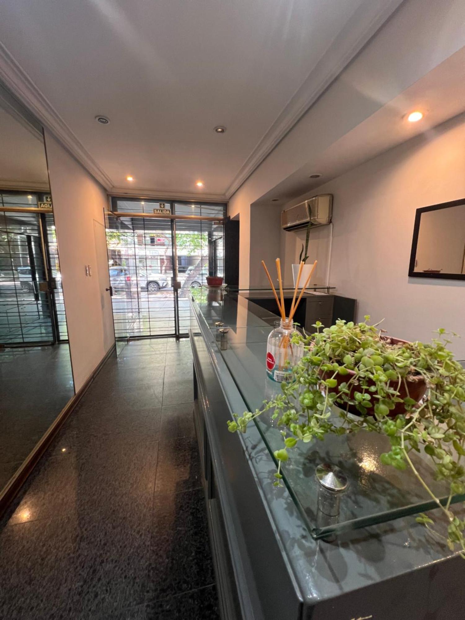Mendoza Suites 3 -Parking Disponible- Eksteriør bilde